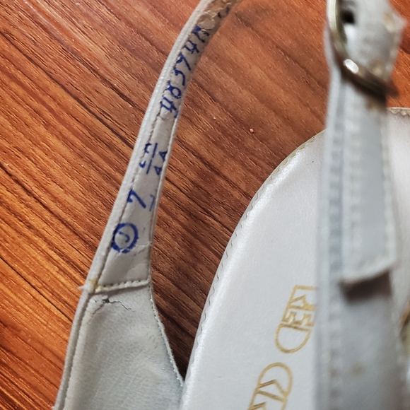 Vintage Light Gray Sling Back Heels - Picture 8 of 8